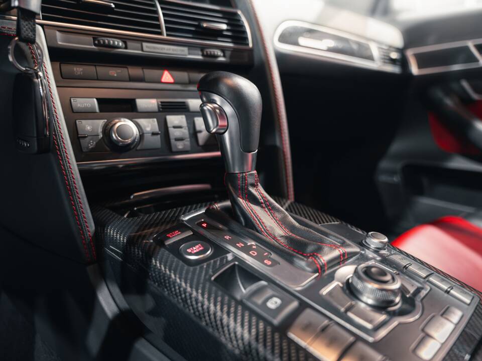 Imagen 27/36 de Audi RS6 Avant (2010)