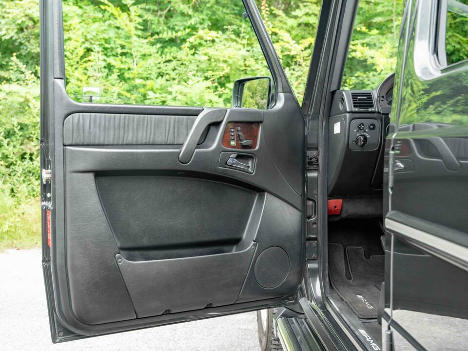 Immagine 60/99 di Mercedes-Benz G 55 AMG (LWB) (2002)