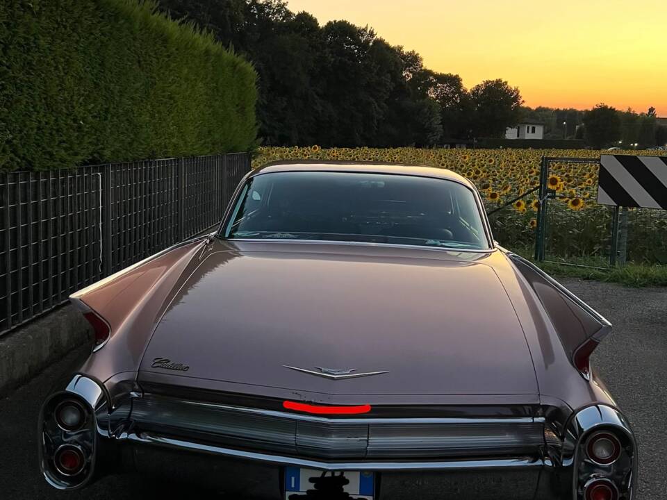 Afbeelding 9/21 van Cadillac 62 Hardtop Coupe DeVille (1960)