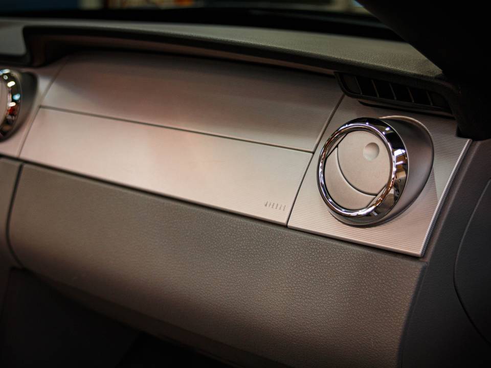 Image 47/49 of Ford Mustang GT (2006)