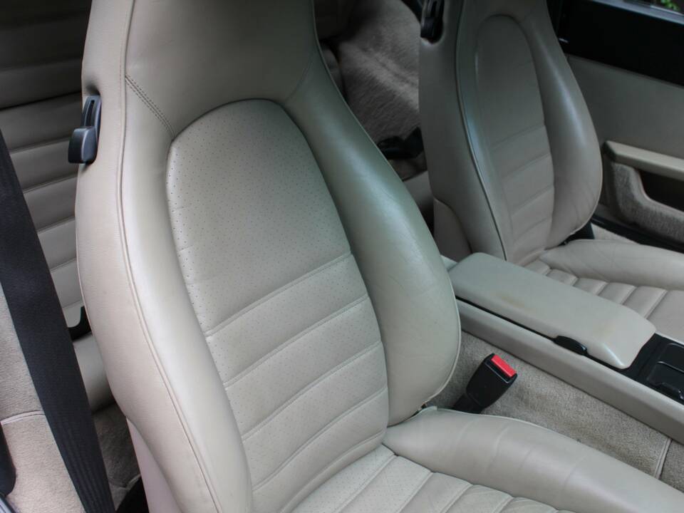 Image 10/19 of Porsche 944 Turbo (1987)