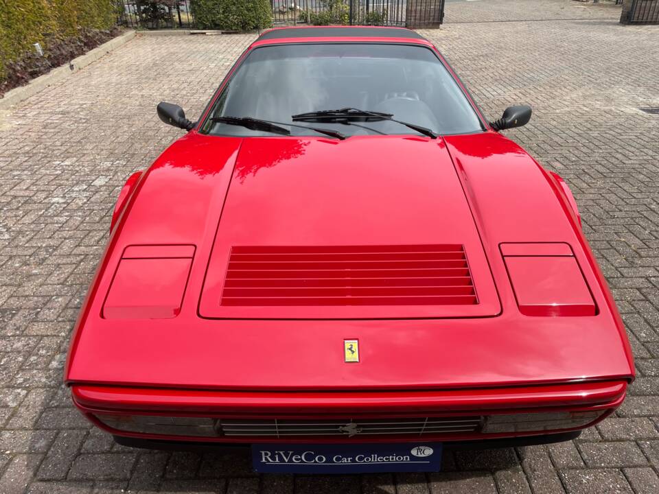 Image 2/48 of Ferrari 328 GTS (1989)