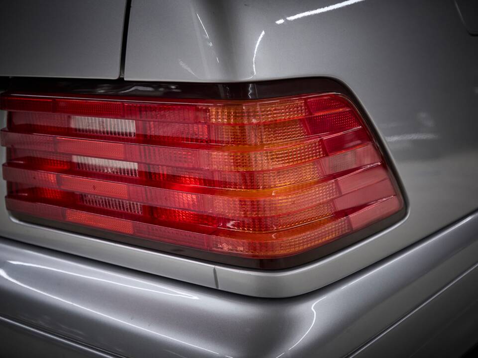 Immagine 51/95 di Mercedes-Benz SL 600 (1998)