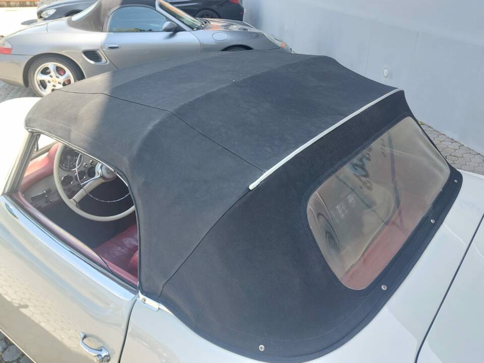 Image 12/16 of Mercedes-Benz 190 SL (1960)