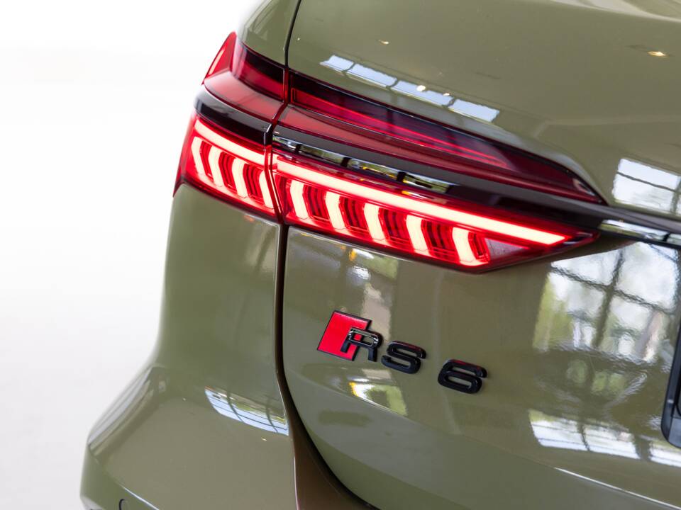 Image 37/40 of Audi RS6 Avant (2019)