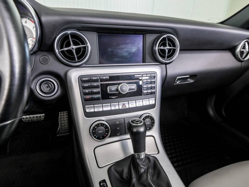 Imagen 29/50 de Mercedes-Benz SLK 250 (2012)