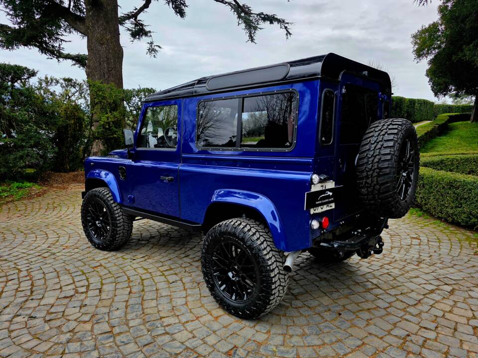 Bild 7/22 von Land Rover Defender 110 Turbo Diesel (1987)