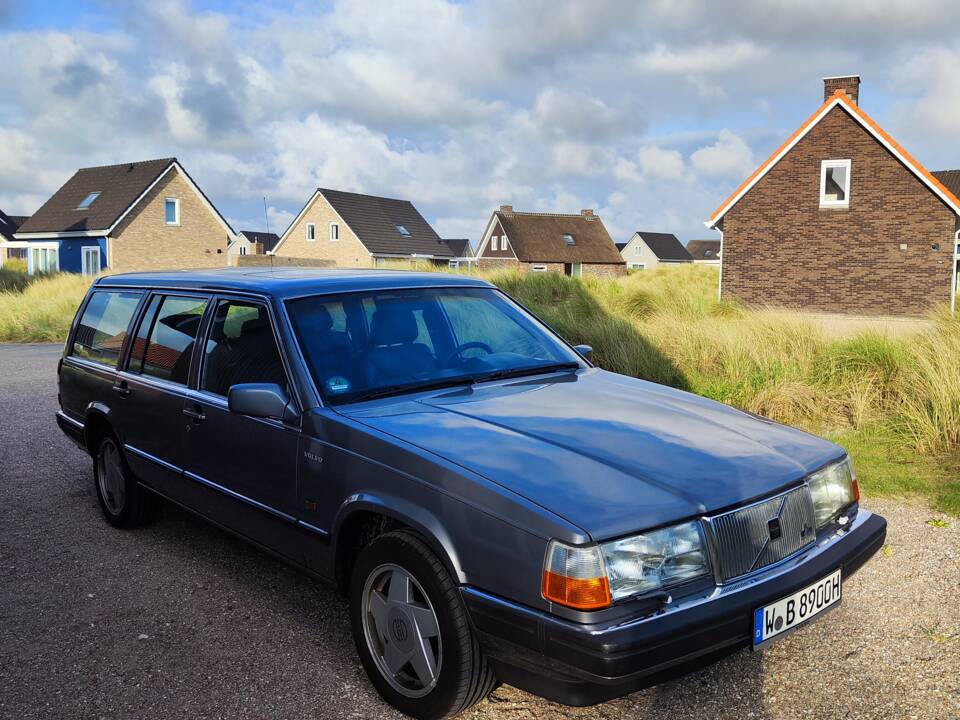 Image 1/13 of Volvo 760 Turbo (1989)