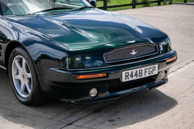 Bild 8/32 von Aston Martin V8 Coupé (1998)