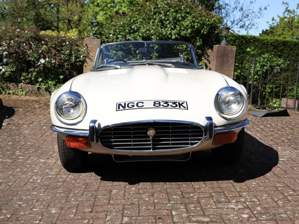 Image 6/50 de Jaguar Type E V12 (1972)