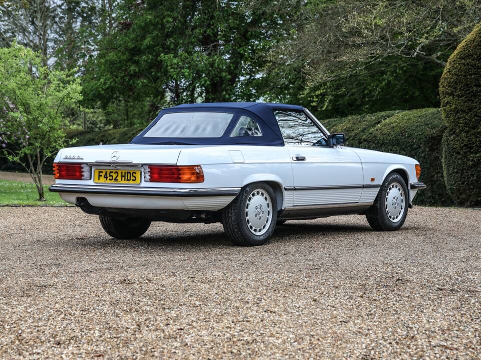Image 9/35 of Mercedes-Benz 300 SL (1989)