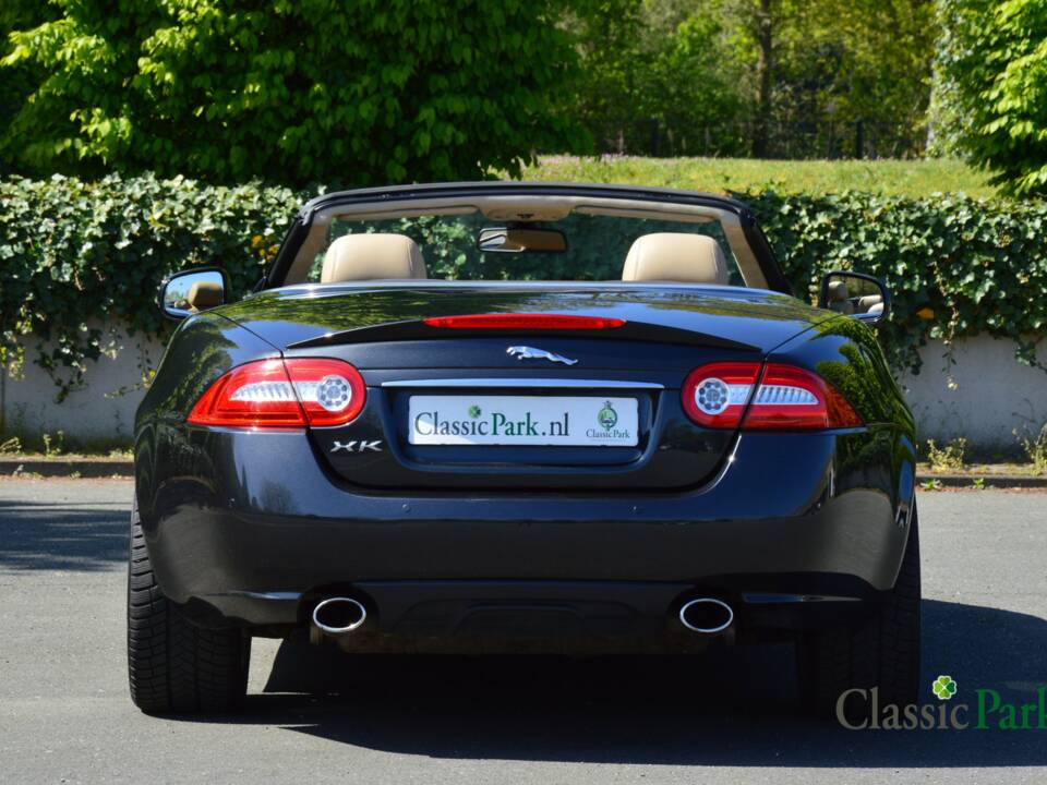 Image 16/50 de Jaguar XK (2012)
