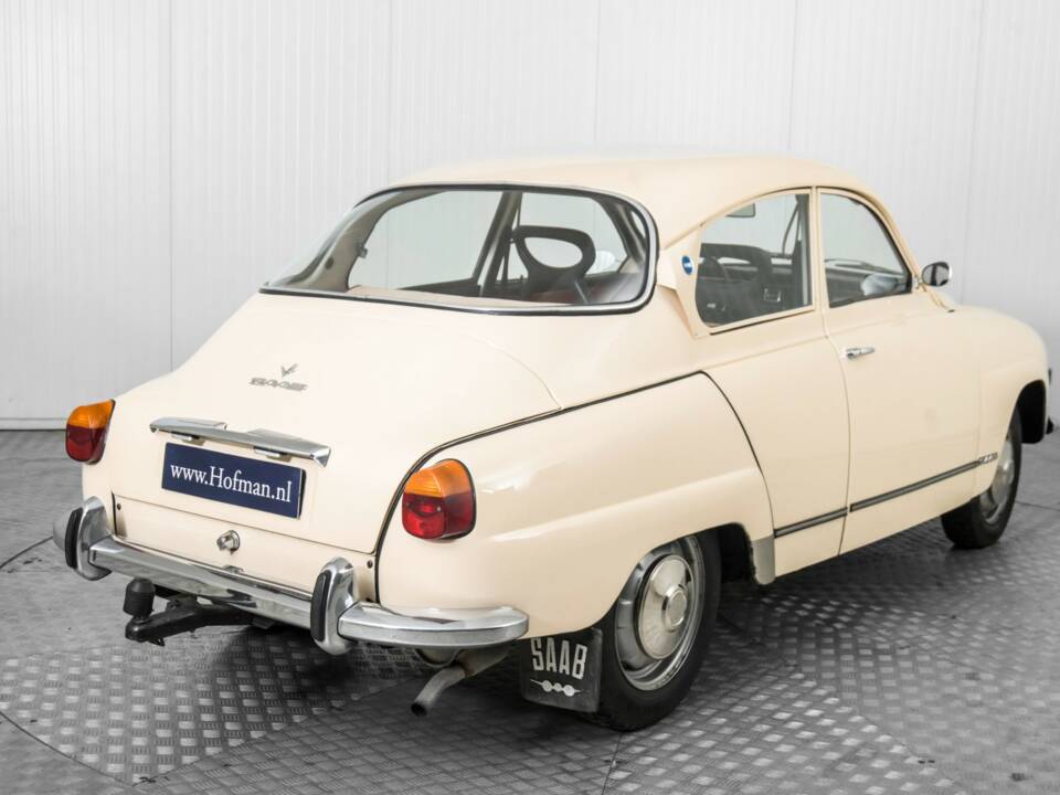 Image 30/50 de Saab 96 V4 (1971)