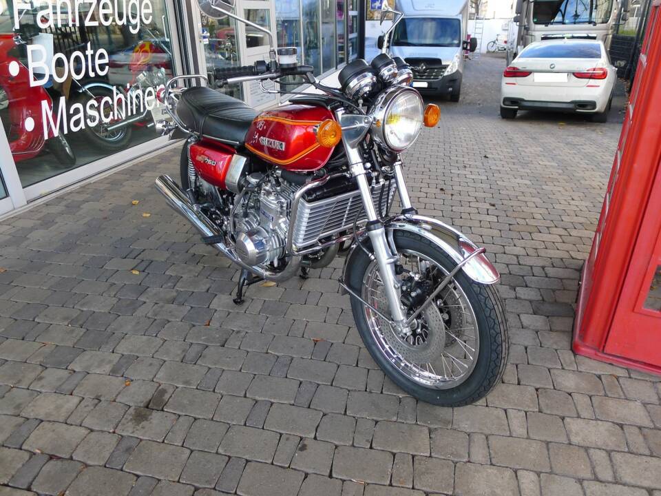Afbeelding 2/10 van Suzuki GT 750 A (1976)