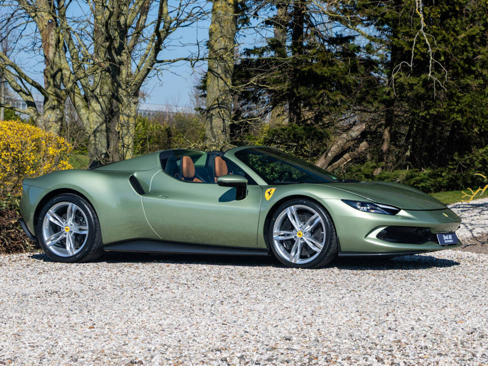 Imagen 5/15 de Ferrari 296 GTS (2025)