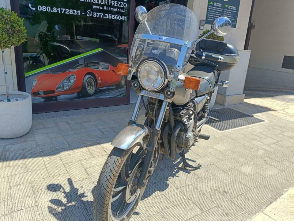Image 5/37 of Yamaha XZ 550 (1985)
