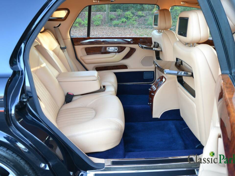 Bild 36/50 von Bentley Arnage Red Label (2002)