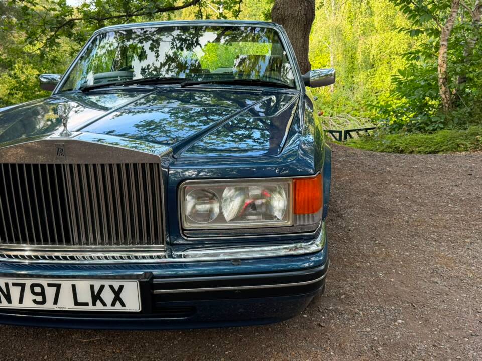 Image 14/46 of Rolls-Royce Silver Spirit III (1996)