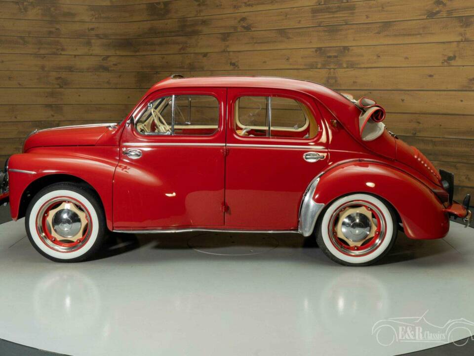 Bild 5/19 von Renault 4 CV Décapotable (1951)