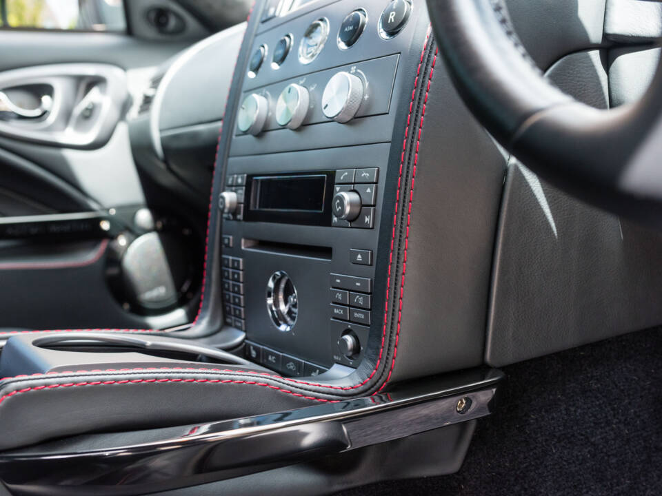 Bild 30/42 von Aston Martin V12 Vanquish S Ultimate Edition (2007)