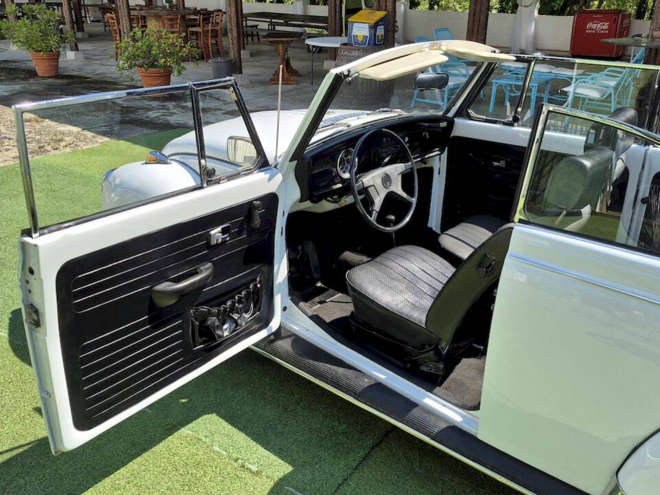 Image 26/73 of Volkswagen Beetle 1300 (1972)