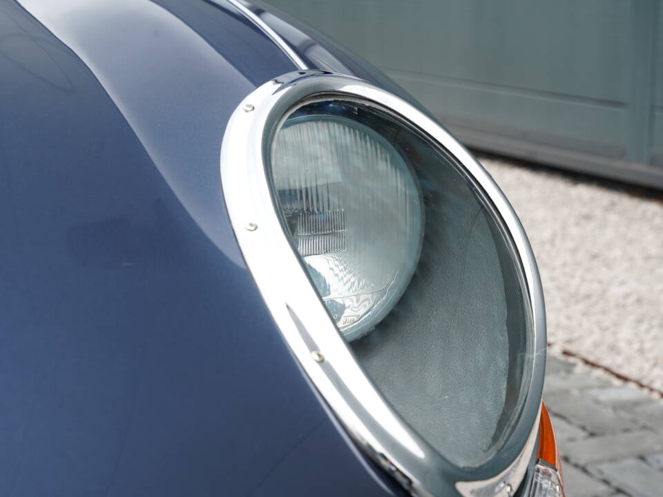 Imagen 26/50 de Jaguar E-Type 4.2 (1965)