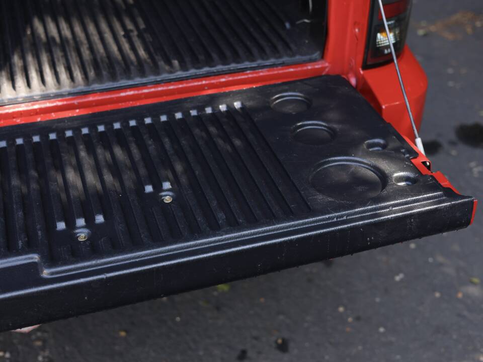 Image 79/82 of Dodge Ram SRT 10 (2005)
