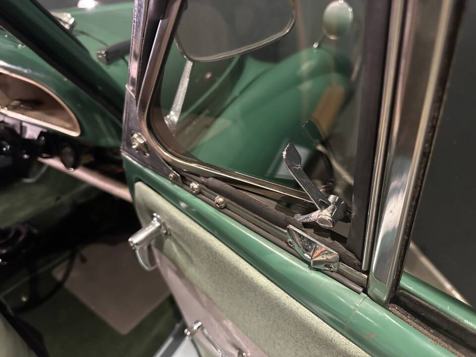 Bild 48/76 von Morris Minor 1000 Traveller (1964)