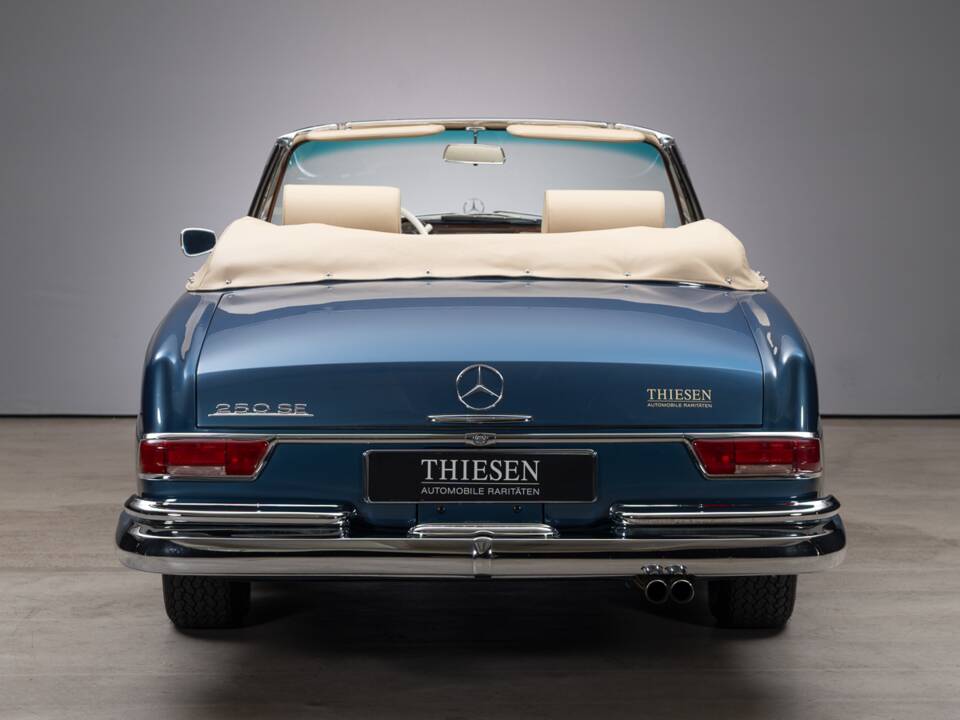 Bild 10/34 von Mercedes-Benz 250 SE (1966)