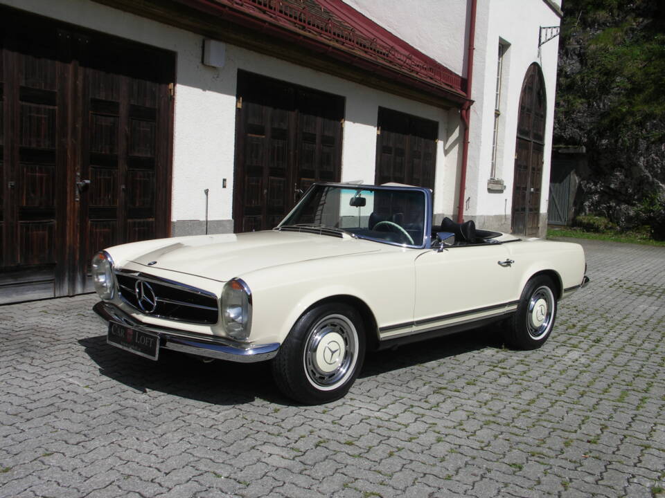 Image 2/40 of Mercedes-Benz 280 SL (1969)