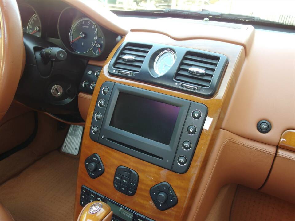 Image 58/99 of Maserati Quattroporte 4.2 (2007)