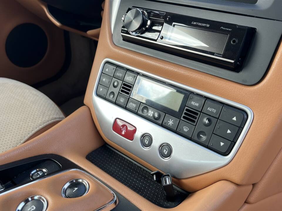 Afbeelding 16/21 van Maserati GranTurismo S (2010)