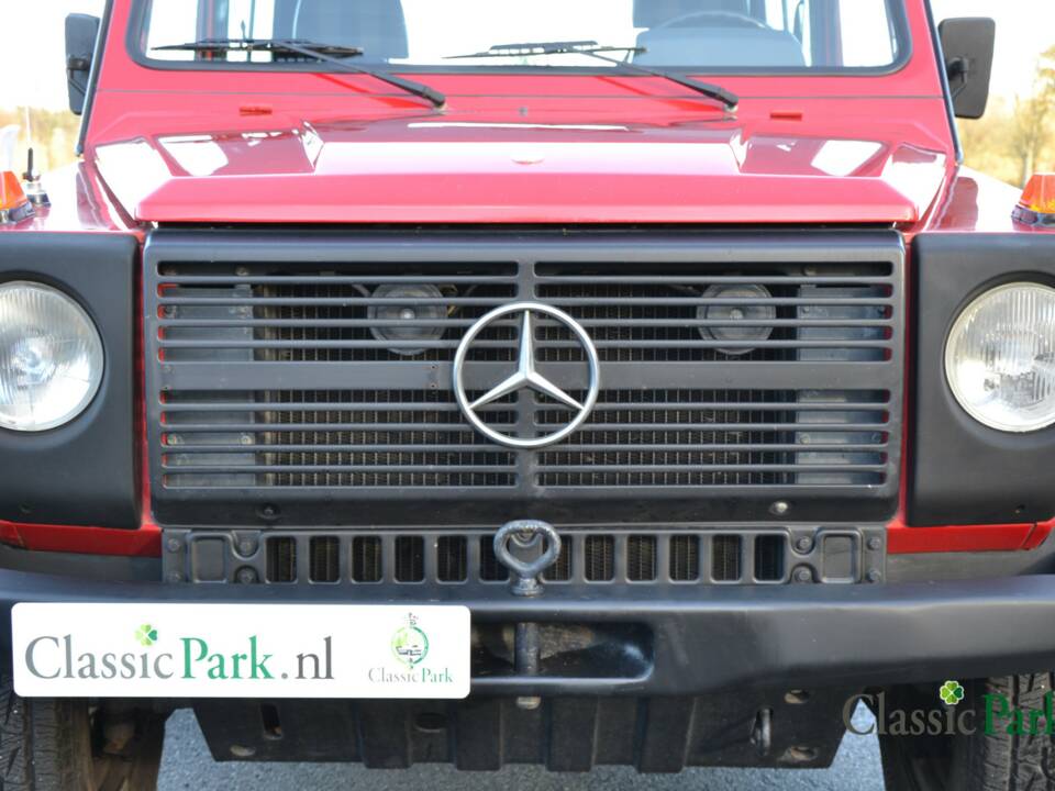 Bild 13/50 von Mercedes-Benz 200 GE (kurz) (1987)