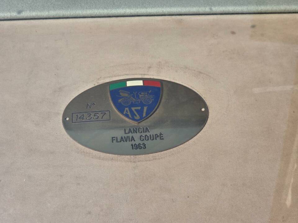 Image 13/38 of Lancia Flavia 1.8 (Pininfarina) (1963)