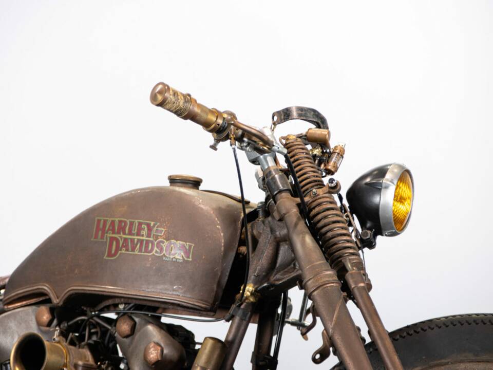 Image 40/50 of Harley-Davidson FXSTC 1340 Softail Custom (1989)