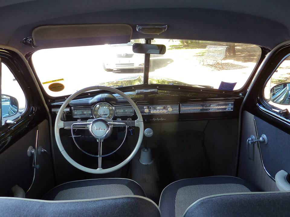 Image 15/50 de Volvo PV 444 (1956)