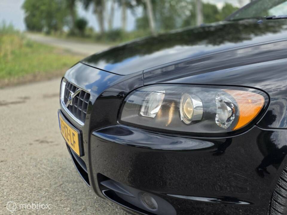Image 13/38 de Volvo C70 2.4 (2006)