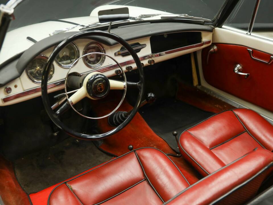 Bild 3/50 von Alfa Romeo Giulietta Spider (1957)