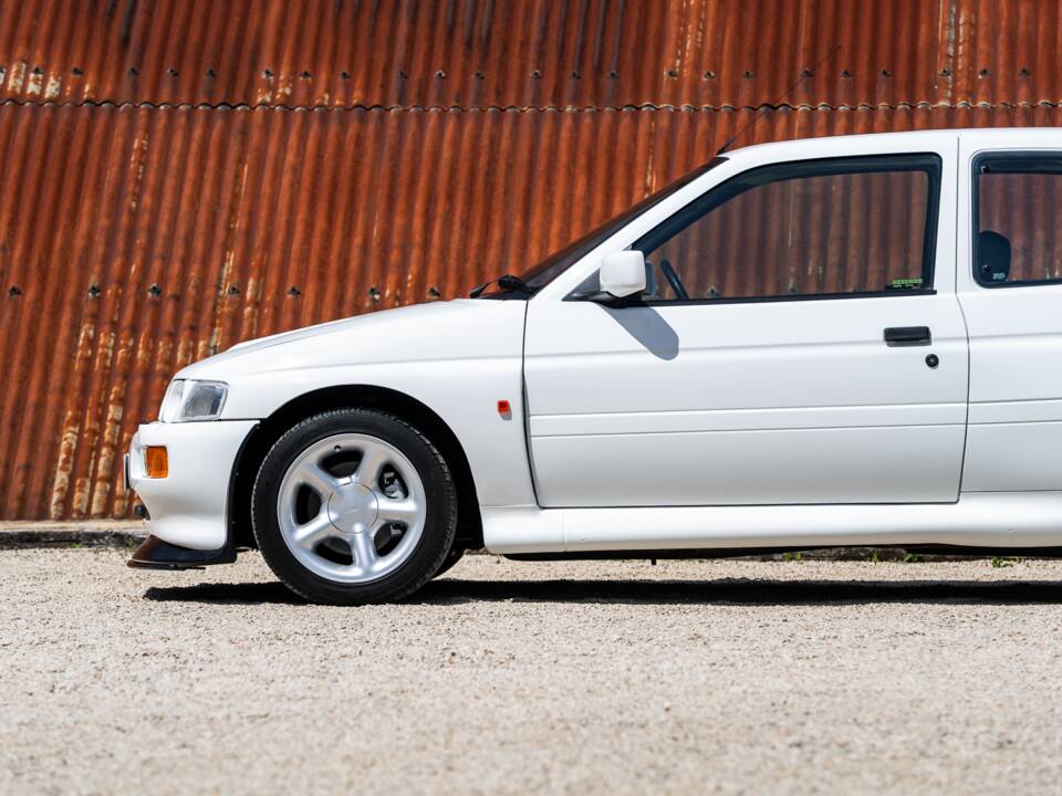 Bild 45/48 von Ford Escort RS Cosworth (1992)