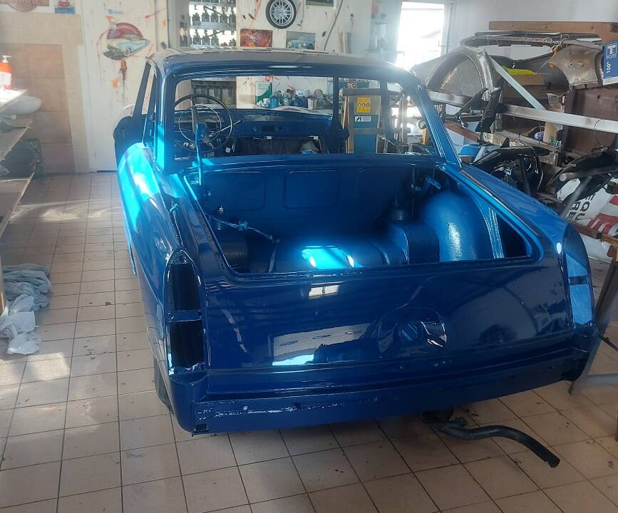 Image 43/46 of Peugeot 404 Coupé (1967)