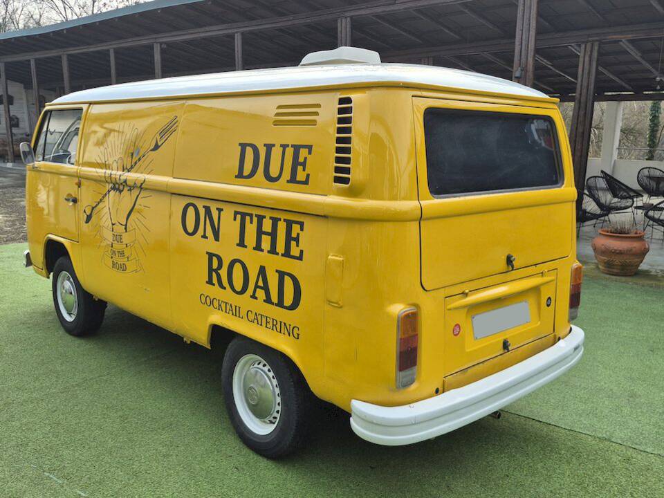 Bild 20/50 von Volkswagen T2b Kastenwagen (1976)