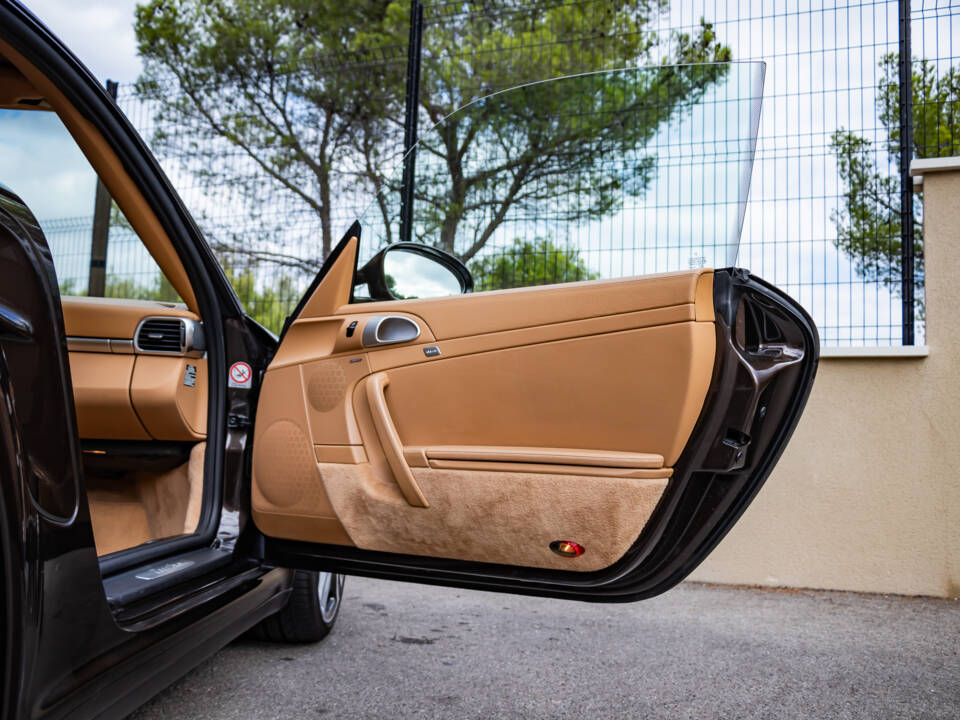 Image 32/50 of Porsche 911 Turbo (2009)
