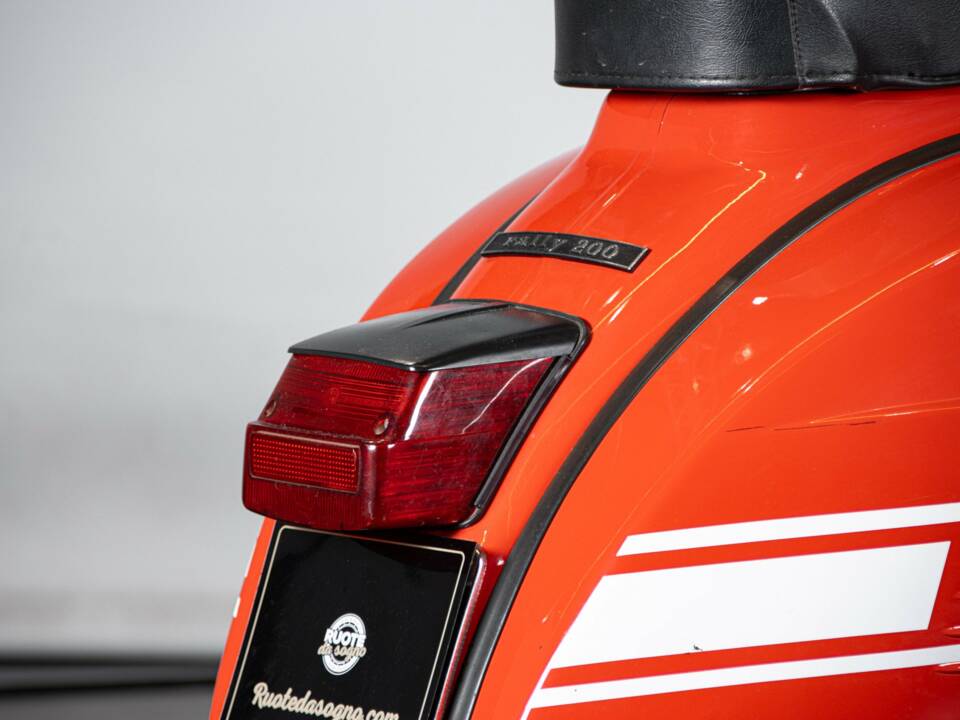 Bild 35/50 von Piaggio Vespa 200 Rally (1974)