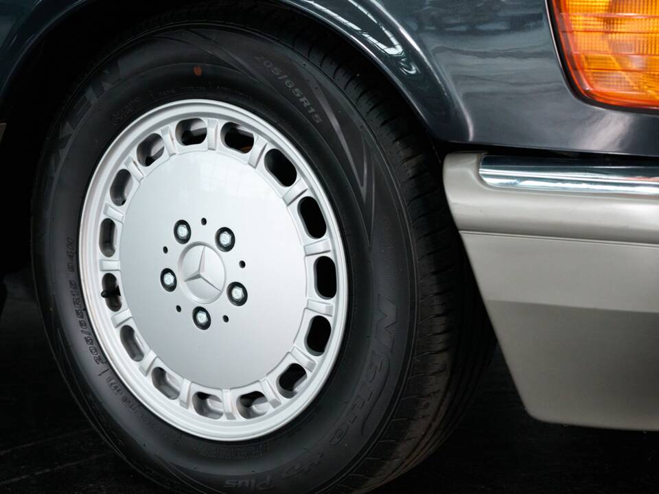 Bild 24/50 von Mercedes-Benz 500 SEC SGS (1985)