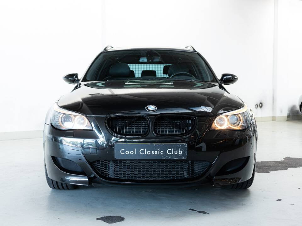Bild 2/32 von BMW M5 Touring (2007)
