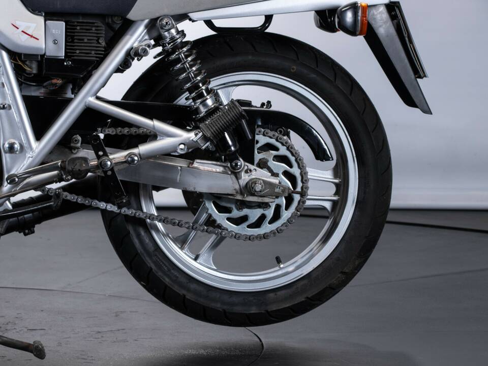 Afbeelding 11/35 van Suzuki GSX 1100 SZ Katana (1983)