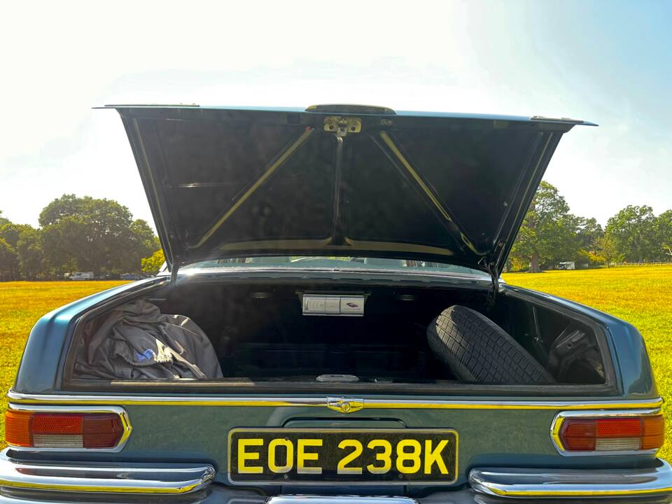 Image 51/57 de Mercedes-Benz 280 SE 3,5 (1972)