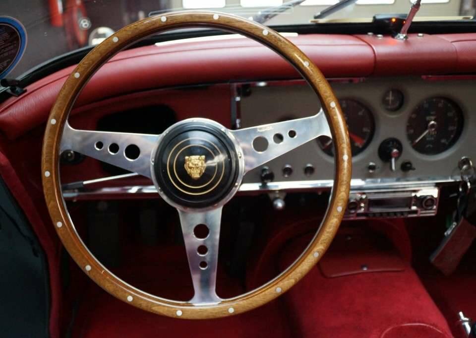 Afbeelding 11/50 van Jaguar XK 150 3.4 S OTS (1958)