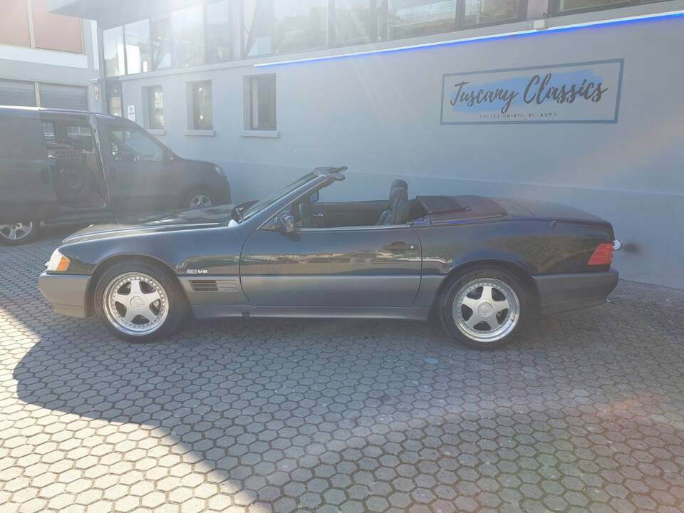 Image 5/22 of Mercedes-Benz 500 SL (1991)