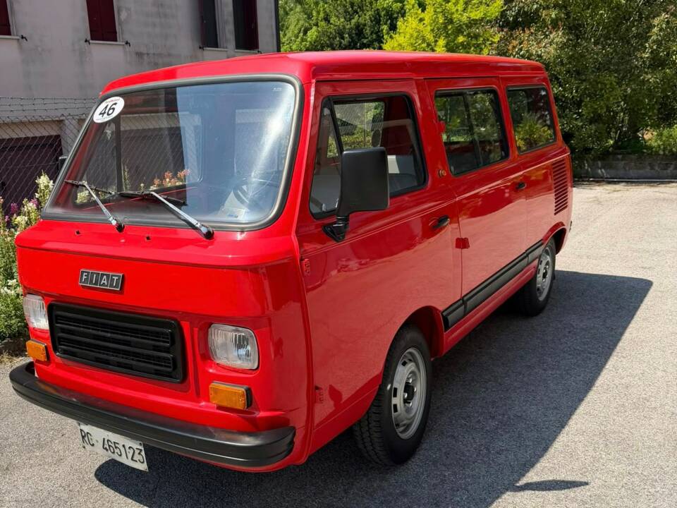 Afbeelding 63/68 van FIAT 900E (1982)
